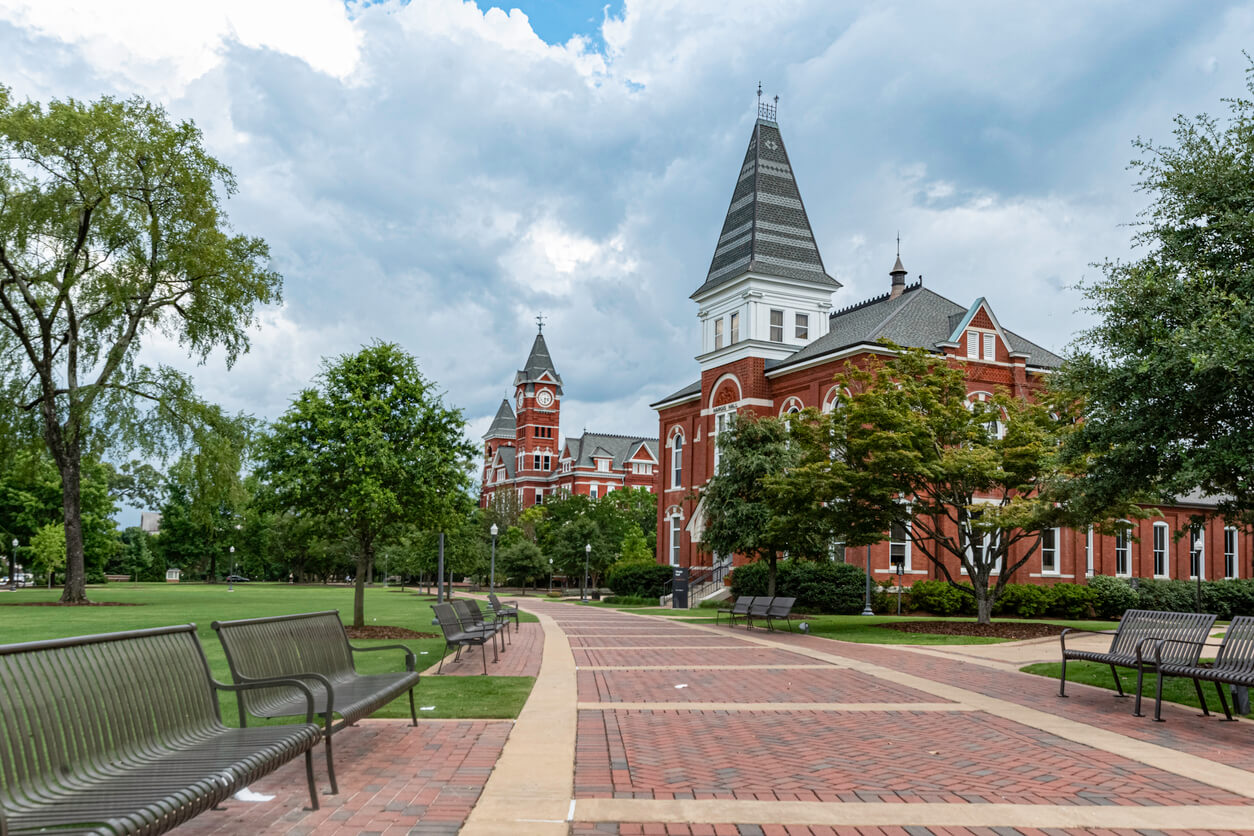 Hargis Hall at Auburn University Giving Facebook the thumbs down
