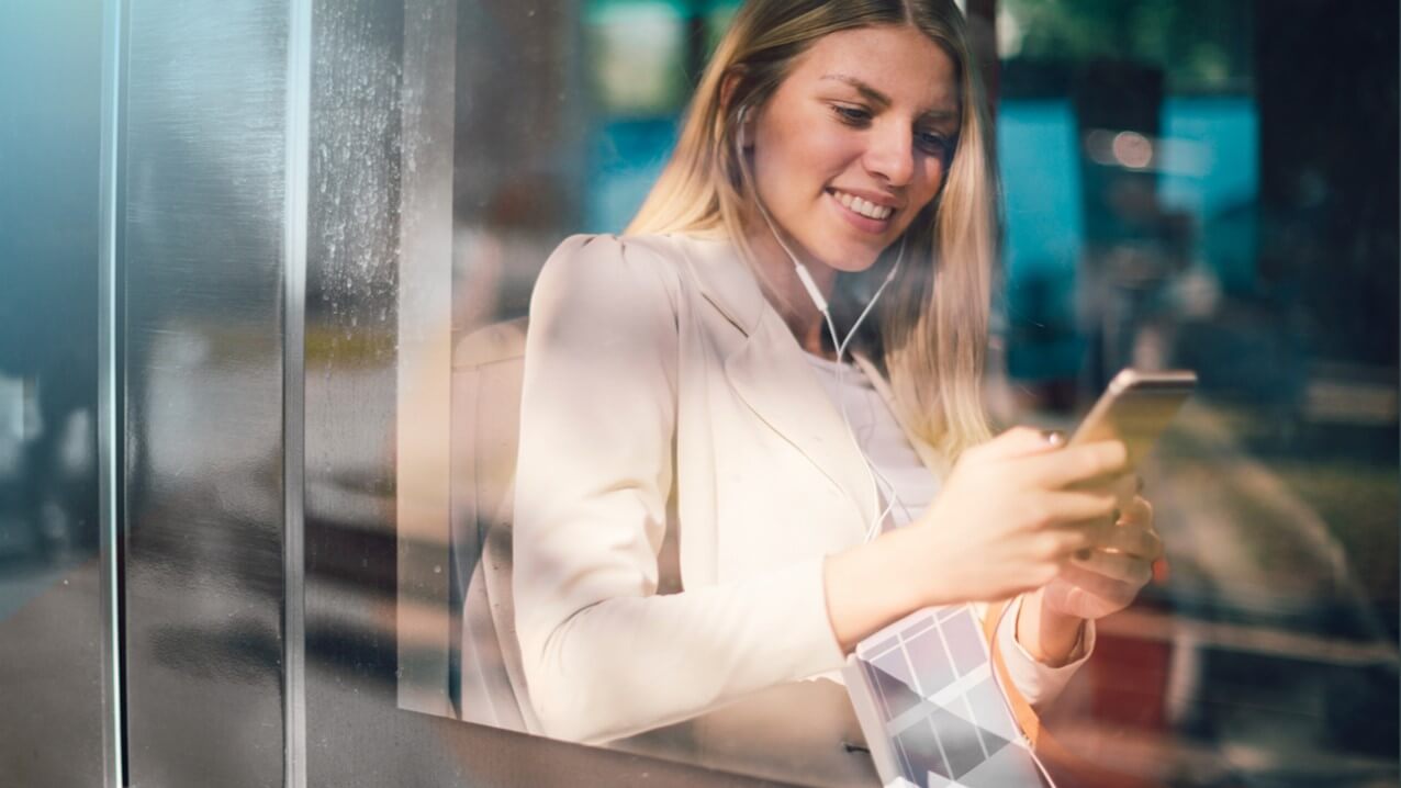 Women commuting to office